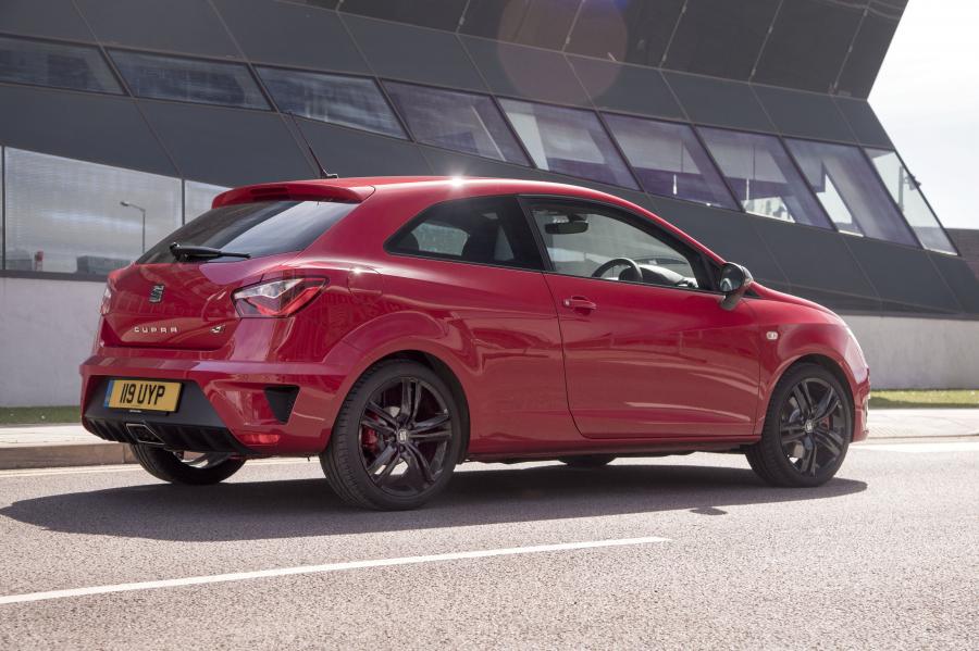  Seat Ibiza Cupra 2016 года  (UK) (фото 14 из 30)